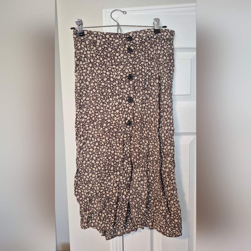 H&M Black and Cream Floral Maxi Skirt